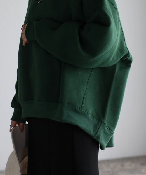 Fizz(フィズ)の「【maiko_wear × Fizz コラボ】 裏起毛オーバーサイジングクルーネックスウェット(スウェット・レディース・チャコール/グリーン/ブラック・M)」の19枚目の写真