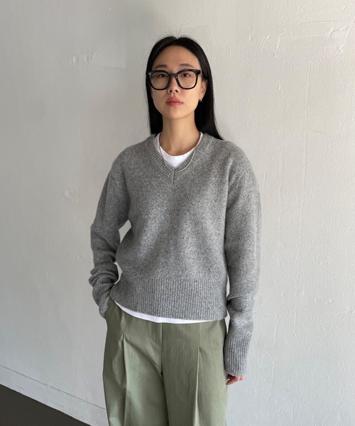 Didot.showroom（ディドット ショールーム）の「《ウール60％》 Vネックルーズボーイニット（ニット/セーター・レディース・グレー/レッド/カーキ/イエロー・FREE）」の7枚目の写真