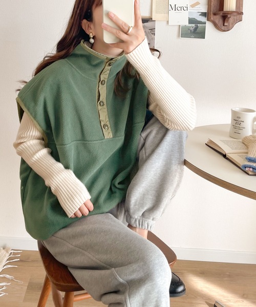 Java（ジャバ）の「《JaVa ジャバ別注》劇的にアカ抜け！配色フリースベスト（ベスト・レディース・グリーン/ブラック/ネイビー/アイボリー・MEDIUM/LARGE/SMALL/X-LARGE）」の3枚目の写真