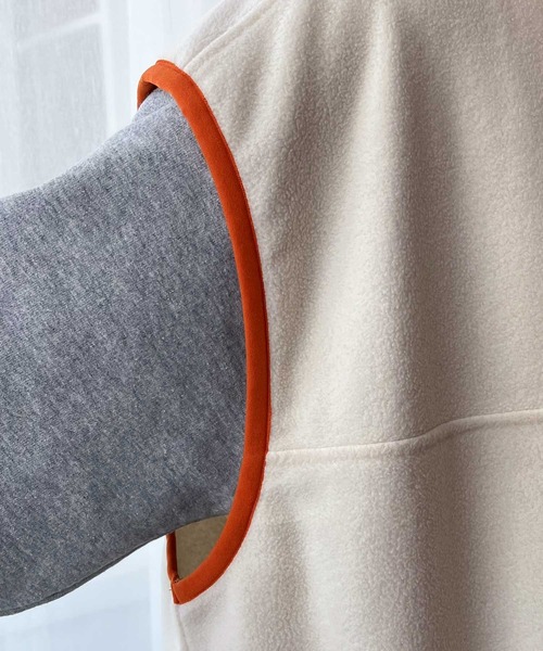 Java（ジャバ）の「《JaVa ジャバ別注》劇的にアカ抜け！配色フリースベスト（ベスト・レディース・グリーン/ブラック/ネイビー/アイボリー・MEDIUM/LARGE/SMALL/X-LARGE）」の9枚目の写真