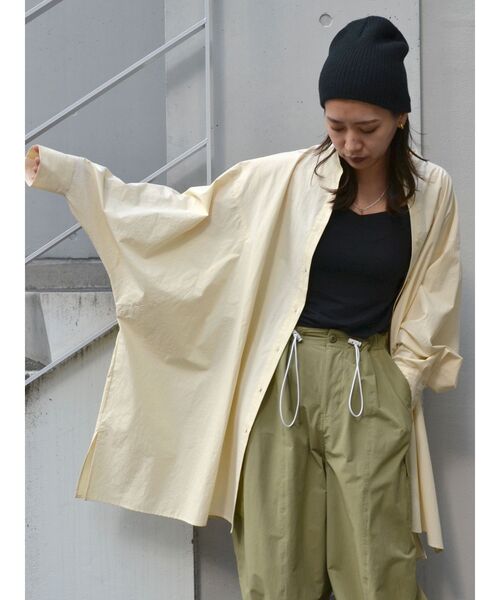 Ungrid（アングリッド）の「ルーズシルエットビックシャツ（シャツ/ブラウス・レディース・イエロー/オフホワイト/ブルー・FREE）」の10枚目の写真