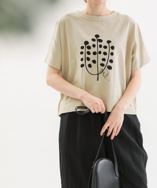 nop de nod(ノップドゥノッド)の「USコットン Cornet ユーカリプリントTシャツ(Tシャツ/カットソー・レディース・ブラック/オフホワイト/キナリ・3)」の6枚目の写真
