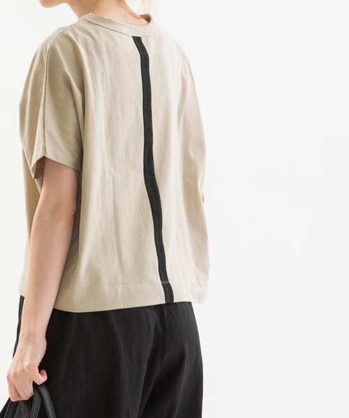 nop de nod(ノップドゥノッド)の「USコットン Cornet ユーカリプリントTシャツ(Tシャツ/カットソー・レディース・ブラック/オフホワイト/キナリ・3)」の8枚目の写真