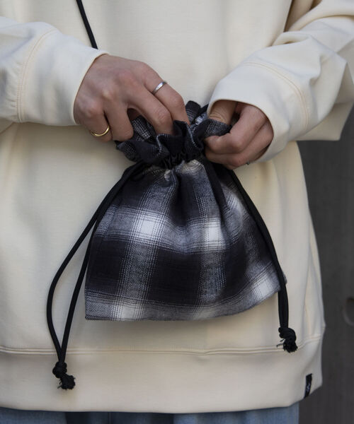 GLOSTER（グロスター）の「【GLOSTER/グロスター】巾着ショルダーバッグ ドローストリングバッグ（ショルダーバッグ・メンズ・サックスブルー/ブラック系その他/ブラック・FREE）」の20枚目の写真