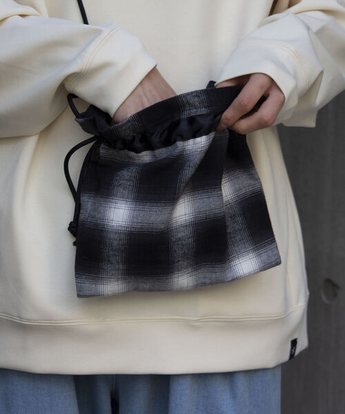 GLOSTER（グロスター）の「【GLOSTER/グロスター】巾着ショルダーバッグ ドローストリングバッグ（ショルダーバッグ・メンズ・サックスブルー/ブラック系その他/ブラック・FREE）」の19枚目の写真