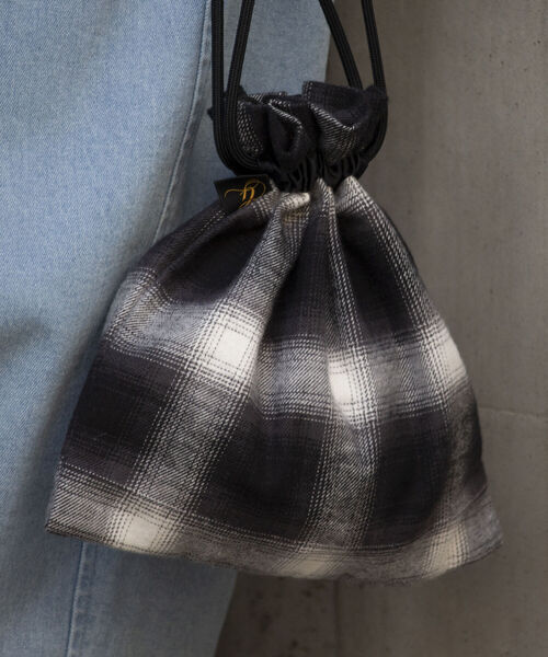 GLOSTER（グロスター）の「【GLOSTER/グロスター】巾着ショルダーバッグ ドローストリングバッグ（ショルダーバッグ・メンズ・サックスブルー/ブラック系その他/ブラック・FREE）」の17枚目の写真