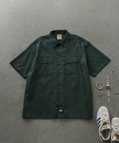 Dickies（ディッキーズ）の「【Dickies】1574 SHORT SLEEVE WORK SHIRT / ディッキーズ 半袖ワークシャツ 両胸ポケット（シャツ/ブラウス・メンズ・ブラック/グリーン/ベージュ/ネイビー/オレンジ/ミント/チャコール・M/L/XL）」の4枚目の写真