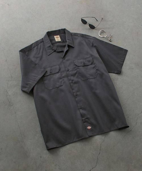 Dickies（ディッキーズ）の「【Dickies】1574 SHORT SLEEVE WORK SHIRT / ディッキーズ 半袖ワークシャツ 両胸ポケット（シャツ/ブラウス・メンズ・ブラック/グリーン/ベージュ/ネイビー/オレンジ/ミント/チャコール・M/L/XL）」の2枚目の写真