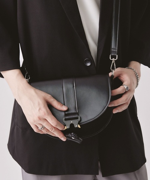 EDEL（エーデル）の「EDEL - コブラバックルショルダーバッグ（ショルダーバッグ・メンズ・ブラック・FREE）」の7枚目の写真
