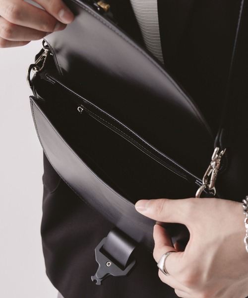 EDEL（エーデル）の「EDEL - コブラバックルショルダーバッグ（ショルダーバッグ・メンズ・ブラック・FREE）」の10枚目の写真