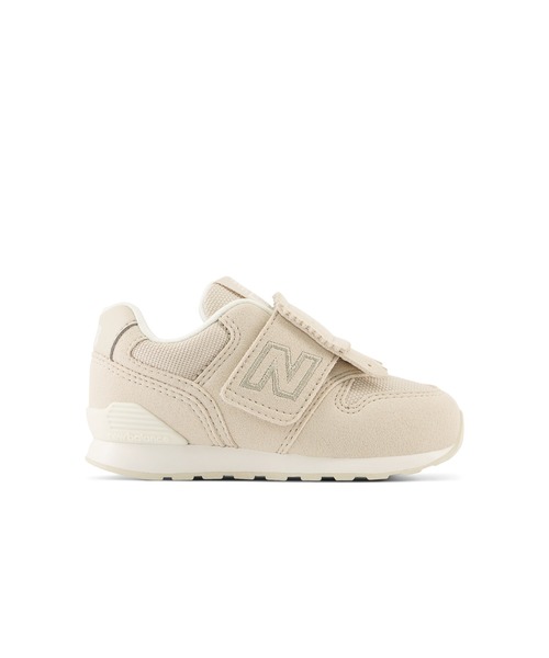 NEW BALANCE(ニューバランス)の「996T(スニーカー・キッズ・オフホワイト/ブラック・14.0cm/16.0cm/13.0cm/15.0cm/12.0cm/13.5cm/15.5cm/12.5cm/14.5cm/16.5cm)」の2枚目の写真