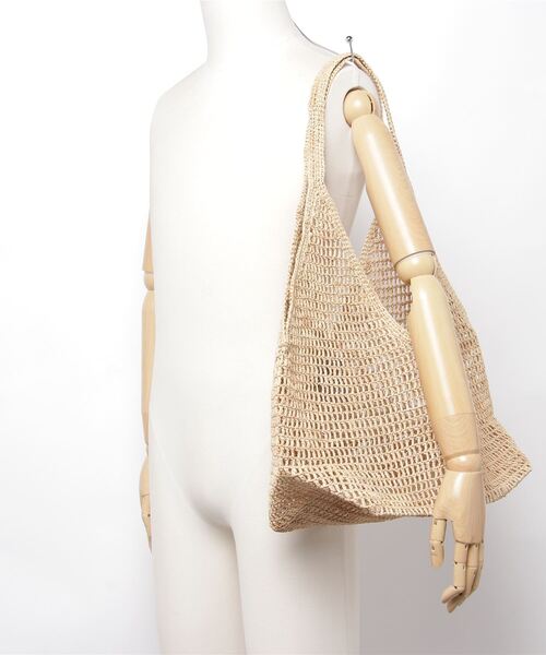 MADE IN MADA（メイドインマダ）の「MADE IN MADA/OMBINISOA BAG（トートバッグ・レディース・ライトブラウン/ナチュラル・FREE）」の4枚目の写真