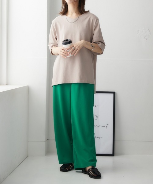 nissen(ニッセン)の「綿100%バスク折り返し袖Vネックトップス(Tシャツ/カットソー・レディース・ラベンダー/グレイッシュベージュ/ブラック/グレイッシュブルー/オフホワイト/ライトカーキ・L~LL/S~M)」の15枚目の写真