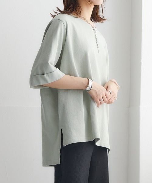 nissen(ニッセン)の「綿100%バスク折り返し袖Vネックトップス(Tシャツ/カットソー・レディース・ラベンダー/グレイッシュベージュ/ブラック/グレイッシュブルー/オフホワイト/ライトカーキ・L~LL/S~M)」の18枚目の写真