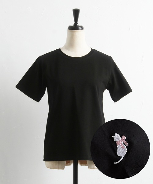 tocco closet(トッコ クローゼット)の「袖口ワンポイント刺繍ボディケアTシャツ(Tシャツ/カットソー・レディース・イエロー/ピンク/ホワイト系4/ブラック系1/ブラック系3/ホワイト系1/ホワイト系2/グレイッシュブルー/ホワイト系3/ブラック系2/ブラック系4/チャコールグレー・M)」の8枚目の写真