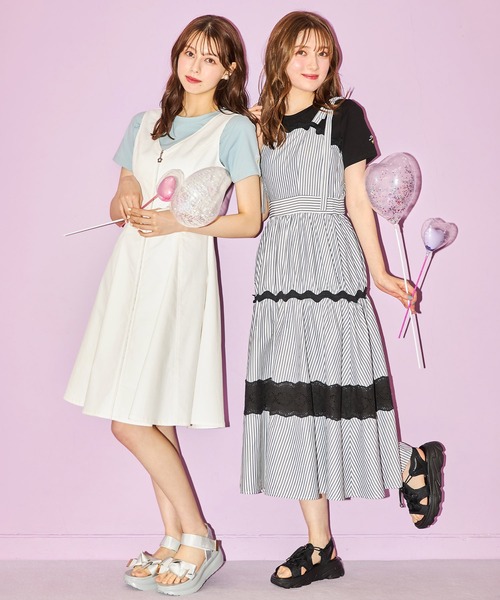 tocco closet(トッコ クローゼット)の「袖口ワンポイント刺繍ボディケアTシャツ(Tシャツ/カットソー・レディース・イエロー/ピンク/ホワイト系4/ブラック系1/ブラック系3/ホワイト系1/ホワイト系2/グレイッシュブルー/ホワイト系3/ブラック系2/ブラック系4/チャコールグレー・M)」の14枚目の写真