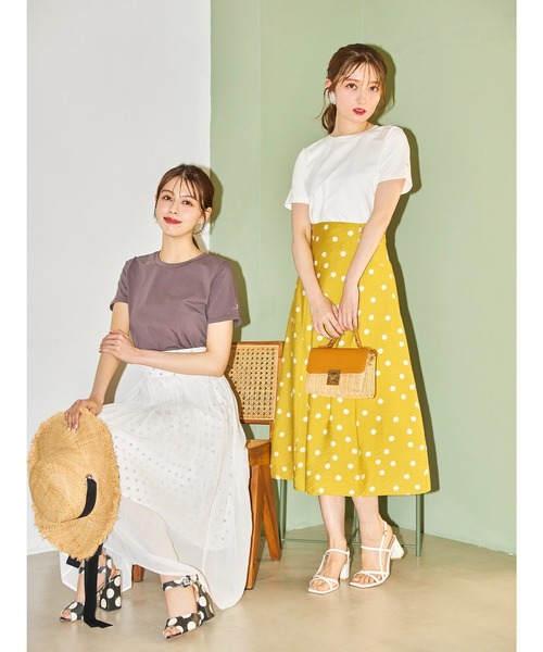 tocco closet(トッコ クローゼット)の「袖口ワンポイント刺繍ボディケアTシャツ(Tシャツ/カットソー・レディース・イエロー/ピンク/ホワイト系4/ブラック系1/ブラック系3/ホワイト系1/ホワイト系2/グレイッシュブルー/ホワイト系3/ブラック系2/ブラック系4/チャコールグレー・M)」の21枚目の写真