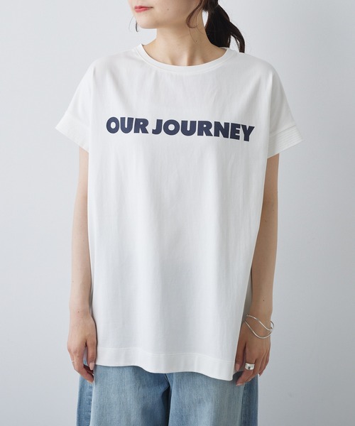 PUAL CE CIN(ピュアルセシン)の「シンプルロゴプリントTシャツ(Tシャツ/カットソー・レディース・ベージュ/オフホワイト/チャコールグレー・FREE)」の4枚目の写真