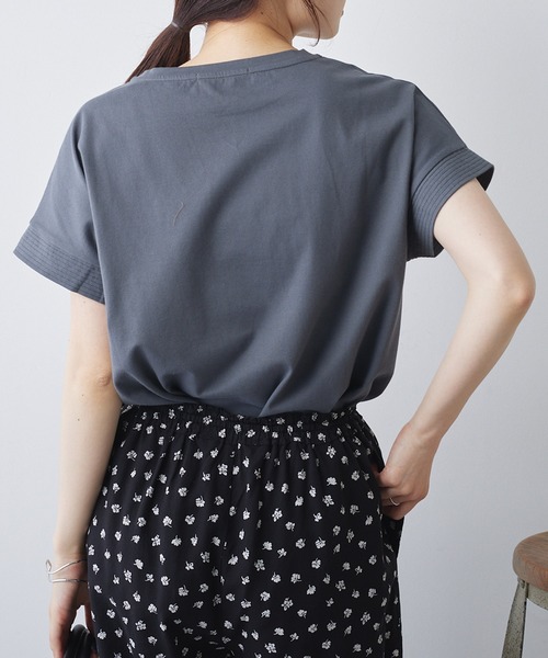 PUAL CE CIN(ピュアルセシン)の「シンプルロゴプリントTシャツ(Tシャツ/カットソー・レディース・ベージュ/オフホワイト/チャコールグレー・FREE)」の22枚目の写真