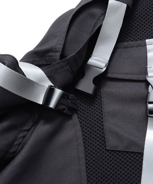 ililil（イルイルイル）の「『ililil/イルイルイル』光るってう・わ・さのベルトジャケット（ブルゾン・レディース・ブラック/ホワイト・FREE）」の18枚目の写真