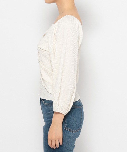 mysty woman(ミスティウーマン)の「ギャザーシャーリングプルオーバー 972186(Tシャツ/カットソー・レディース・ベージュ/ブラック/オフホワイト・FREE)」の8枚目の写真