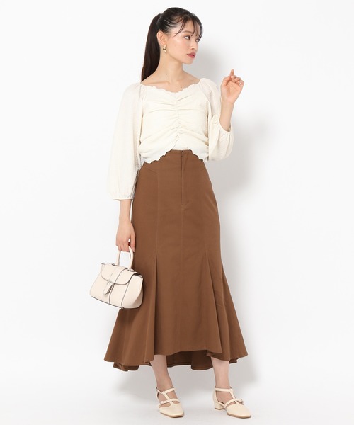 mysty woman(ミスティウーマン)の「ギャザーシャーリングプルオーバー 972186(Tシャツ/カットソー・レディース・ベージュ/ブラック/オフホワイト・FREE)」の6枚目の写真