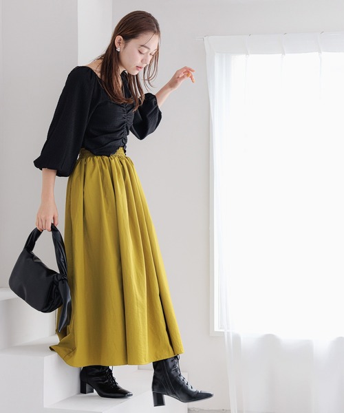 mysty woman(ミスティウーマン)の「ギャザーシャーリングプルオーバー 972186(Tシャツ/カットソー・レディース・ベージュ/ブラック/オフホワイト・FREE)」の20枚目の写真