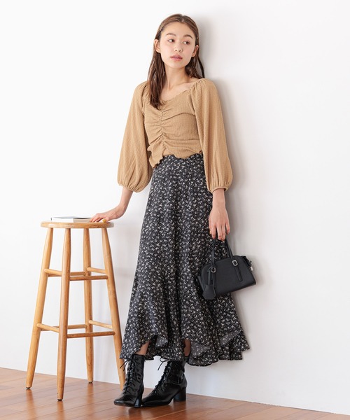 mysty woman(ミスティウーマン)の「ギャザーシャーリングプルオーバー 972186(Tシャツ/カットソー・レディース・ベージュ/ブラック/オフホワイト・FREE)」の19枚目の写真