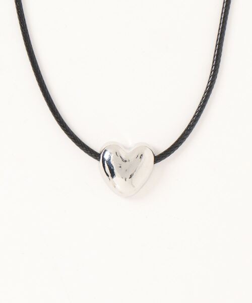 apres jour mignon(アプレジュールミニョン)の「【apresjour mignon×ARIAZ】ハートチョーカーネックレス(ネックレス・レディース・シルバー/ゴールド・ONESIZE)」の6枚目の写真