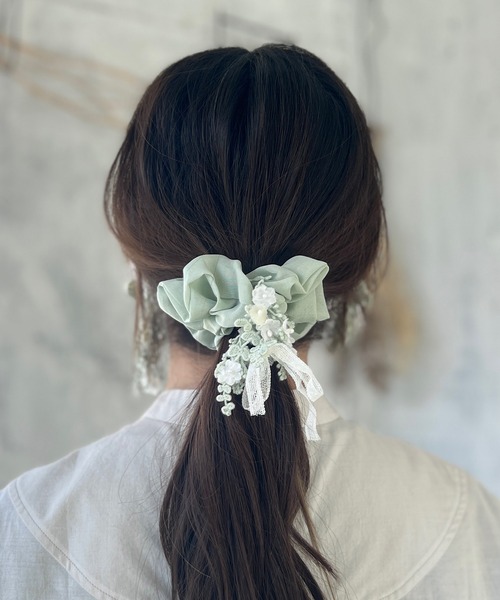 m.soeur（エムスール）の「かすみ草とつるレースのシュシュ（シュシュ・レディース・グリーン/グレー/ピンク・FREE）」の10枚目の写真