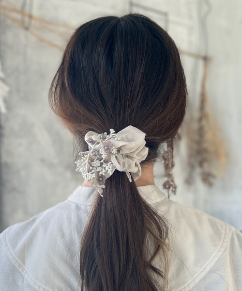 m.soeur（エムスール）の「かすみ草とつるレースのシュシュ（シュシュ・レディース・グリーン/グレー/ピンク・FREE）」の9枚目の写真