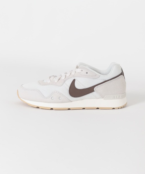 URBAN RESEARCH DOORS(アーバンリサーチドアーズ)の「NIKE ベンチャーランナー(スニーカー・レディース・オフホワイト・24.5/23.5/24)」の4枚目の写真