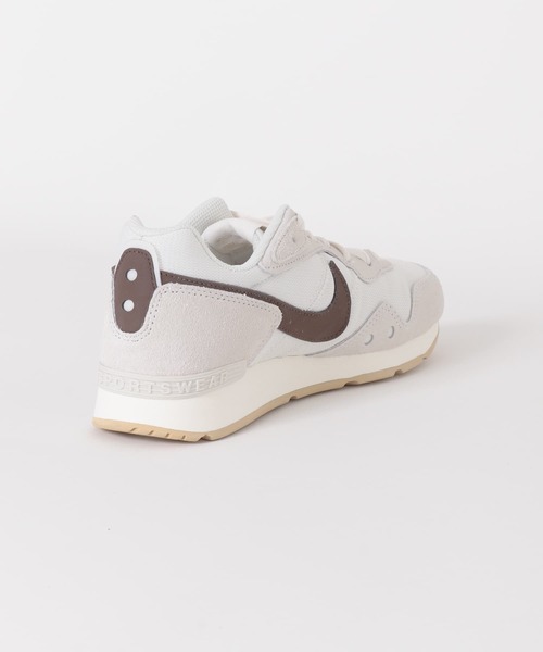 URBAN RESEARCH DOORS(アーバンリサーチドアーズ)の「NIKE ベンチャーランナー(スニーカー・レディース・オフホワイト・24.5/23.5/24)」の6枚目の写真