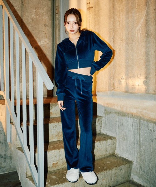 BLONDEY（ブロンディ）の「【PyunA. × BLONDEY】ベロアショート