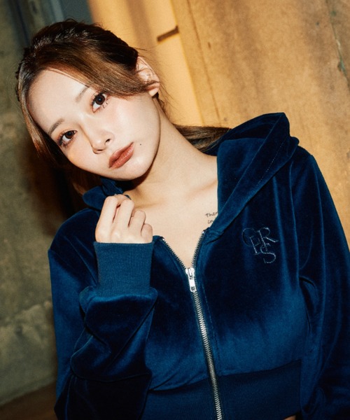 BLONDEY（ブロンディ）の「【PyunA. × BLONDEY】ベロアショート