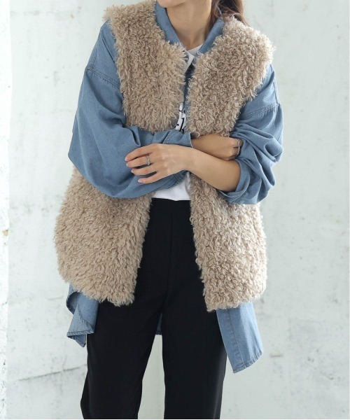 SUGAR BISKET(シュガービスケット)の「オーバーサイズデニムシャツ(シャツ/ブラウス・レディース・ブルー/ダークブルー・フリー)」の7枚目の写真