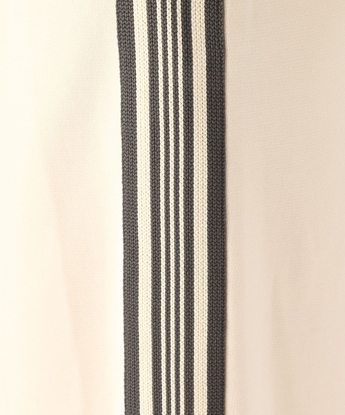 niko and...(ニコアンド)の「サイドZIPラインスカート(スカート・レディース・ブラック/アイボリー/ダークブルー・FREE)」の13枚目の写真