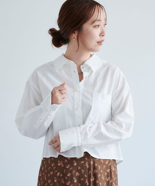 le.coeur blanc（ルクールブラン）の「クロップドパールボタンシャツ（シャツ/ブラウス・レディース・カーキオリーブ/オフホワイト/ダークグレー・38）」の18枚目の写真