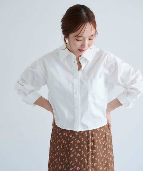 le.coeur blanc（ルクールブラン）の「クロップドパールボタンシャツ（シャツ/ブラウス・レディース・カーキオリーブ/オフホワイト/ダークグレー・38）」の20枚目の写真
