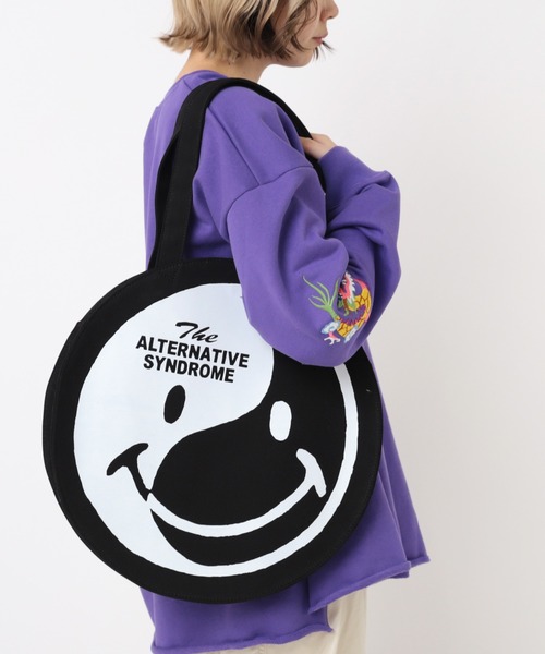 RNA（アールエヌエー）の「E4953 BIGニコトートBAG（トートバッグ・レディース・ミント/ナチュラル/ブラック・FREE）」の2枚目の写真