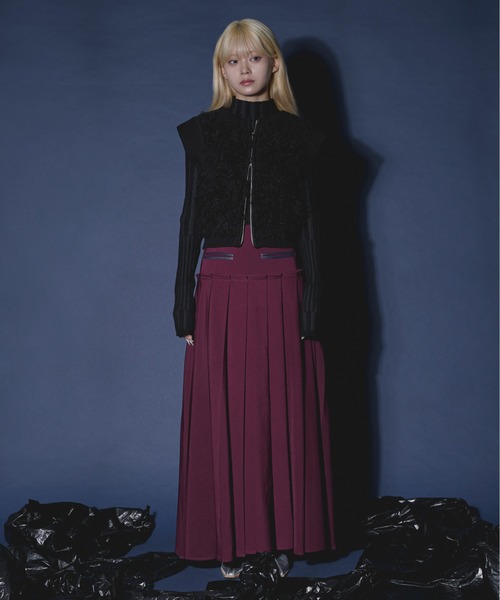 Ezick(エジック)の「2way shaggy switch loop yarn ジップショートベスト(ベスト・レディース・ブラック/ボルドー/オフホワイト・FREE)」の17枚目の写真