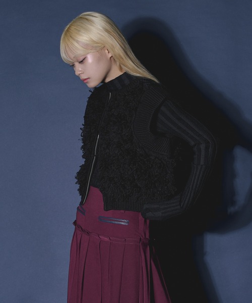 Ezick(エジック)の「2way shaggy switch loop yarn ジップショートベスト(ベスト・レディース・ブラック/ボルドー/オフホワイト・FREE)」の21枚目の写真