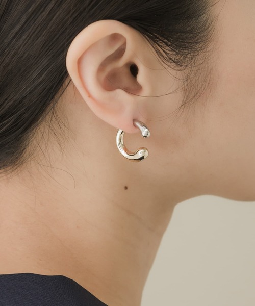 SMELLY(スメリー)の「コンビメッキフープピアス(ピアス(両耳用)・レディース・ゴールド系その他・-)」の5枚目の写真