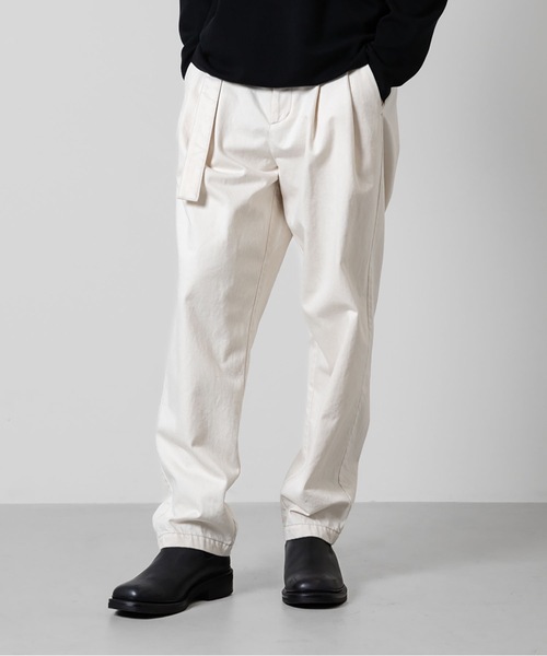 ATTACHMENT(アタッチメント)の「11oz デニム ベルテッド テーパード フィットトラウザーズ / 11oz DENIM BELTED TAPERED FIT TROUSERS(デニムパンツ・メンズ・ネイビー/オフホワイト/ブラック・3/2/1)」の4枚目の写真