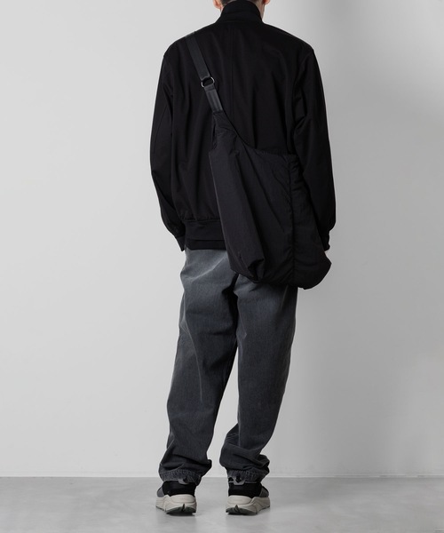 ATTACHMENT(アタッチメント)の「11oz デニム ベルテッド テーパード フィットトラウザーズ / 11oz DENIM BELTED TAPERED FIT TROUSERS(デニムパンツ・メンズ・ネイビー/オフホワイト/ブラック・3/2/1)」の19枚目の写真