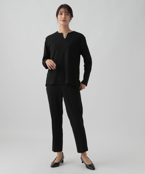 Elura(エルーラ)の「セレモニーサマ見えテーパードパンツ(その他パンツ・レディース・ブラック/ネイビー・MEDIUM/SMALL/LARGE)」の3枚目の写真
