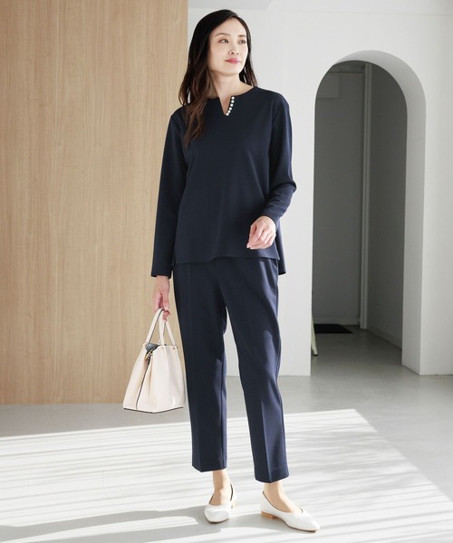 Elura(エルーラ)の「セレモニーサマ見えテーパードパンツ(その他パンツ・レディース・ブラック/ネイビー・MEDIUM/SMALL/LARGE)」の7枚目の写真