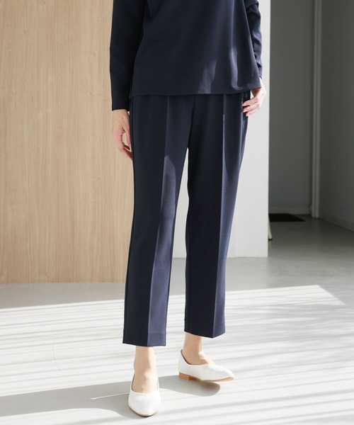 Elura(エルーラ)の「セレモニーサマ見えテーパードパンツ(その他パンツ・レディース・ブラック/ネイビー・MEDIUM/SMALL/LARGE)」の5枚目の写真