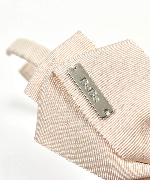 BeBe（ベベ）の「【日本製】ラメリボンカチューシャ（カチューシャ・キッズ・ネイビー/ベージュ・FREE）」の8枚目の写真