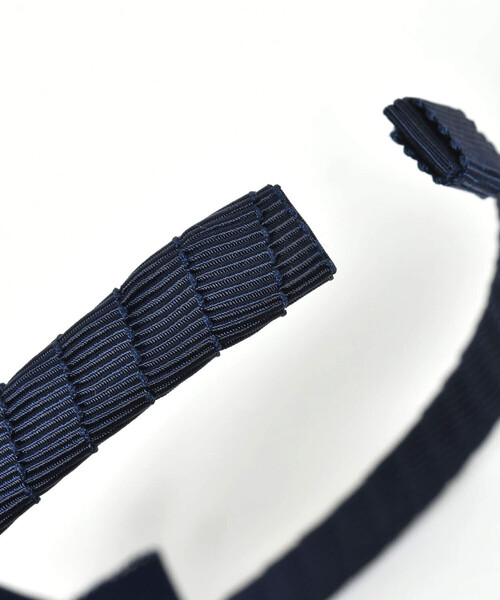 BeBe（ベベ）の「【日本製】ラメリボンカチューシャ（カチューシャ・キッズ・ネイビー/ベージュ・FREE）」の14枚目の写真